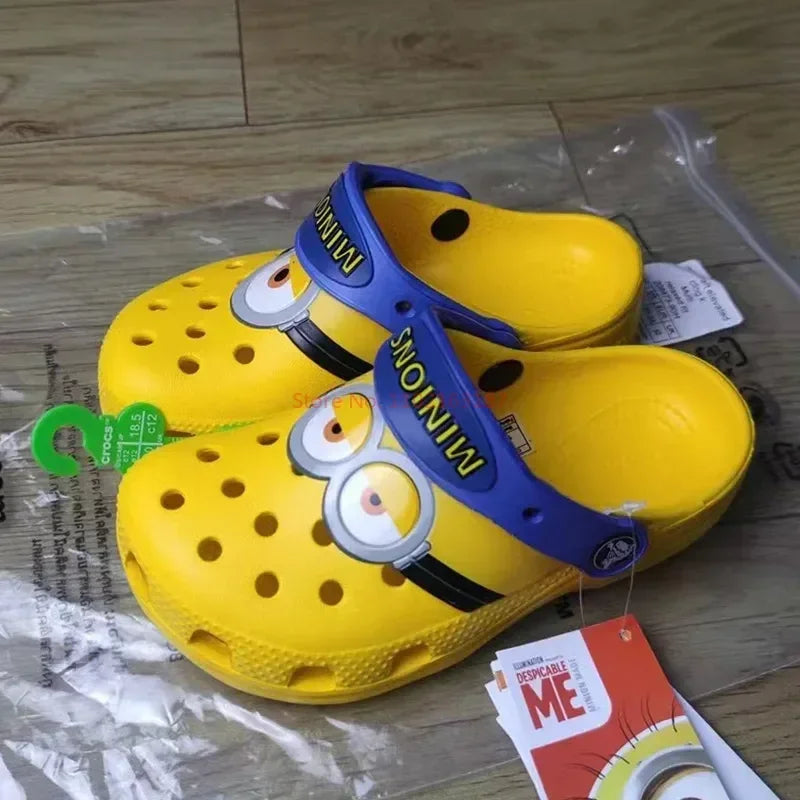 Children's Shoes Minions Boys And Girls Beach Shoes Slippers Sandals Non-slip Breathable Wear-resistant Toe-toe Slippers
